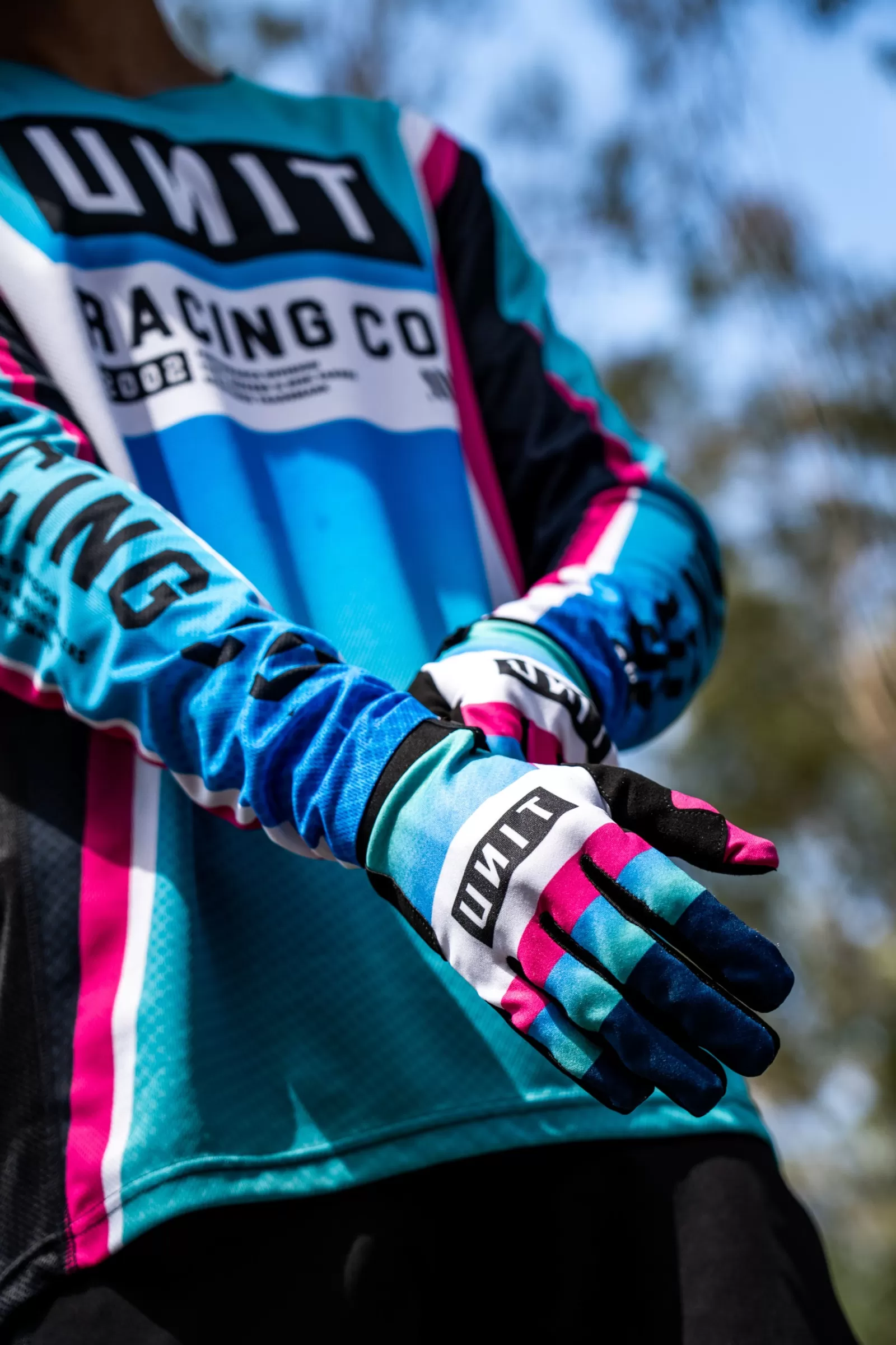 unit_dynamic_gloves_2.webp Unit Clothing UNIT Dynamic Gloves MULTI Cheap