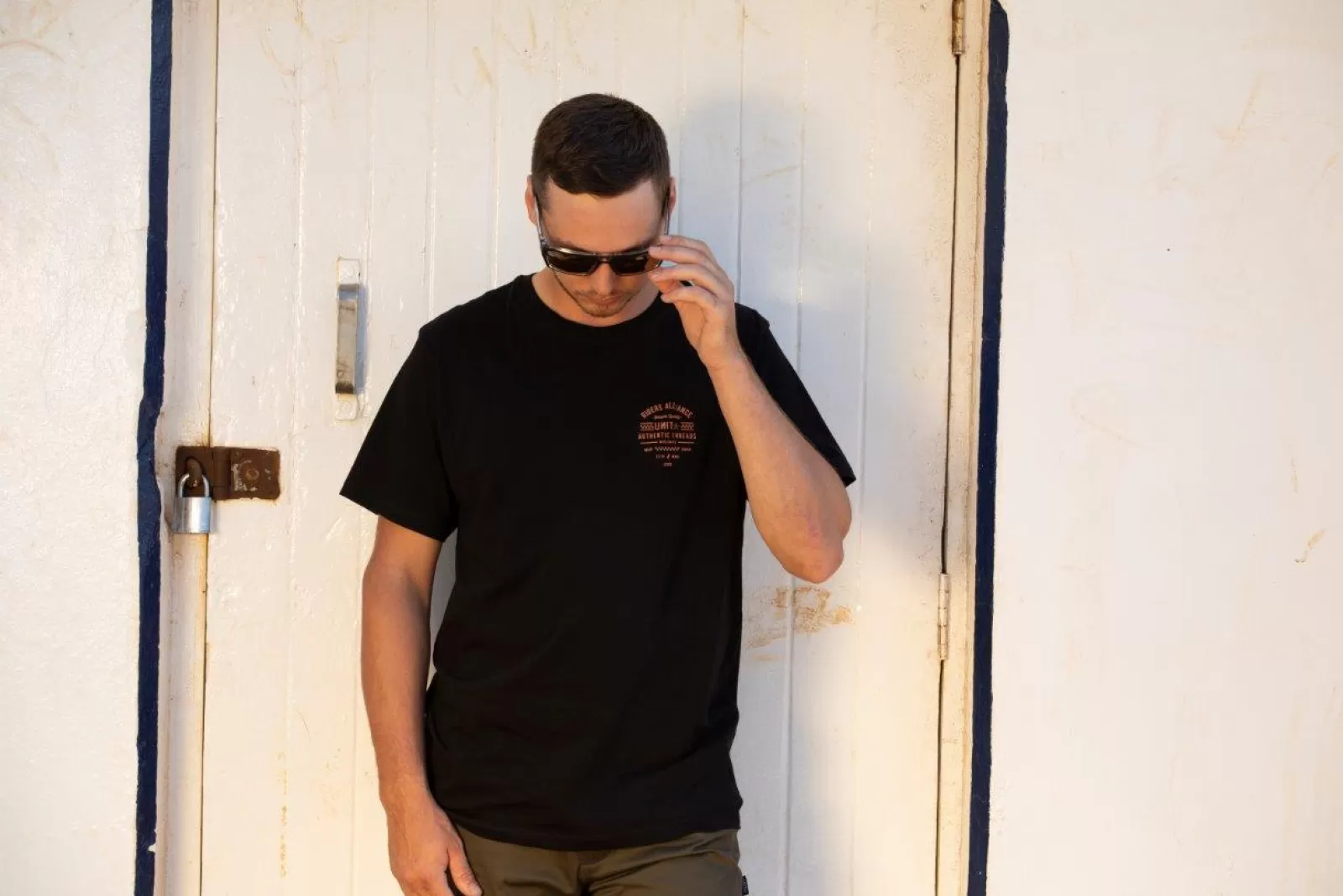 unit_sunglasses_vault__matte_black_gold_polarised_5.webp Unit Clothing UNIT Sunglasses Vault - Matte Black Gold Polarised MB GOLD Best Sale